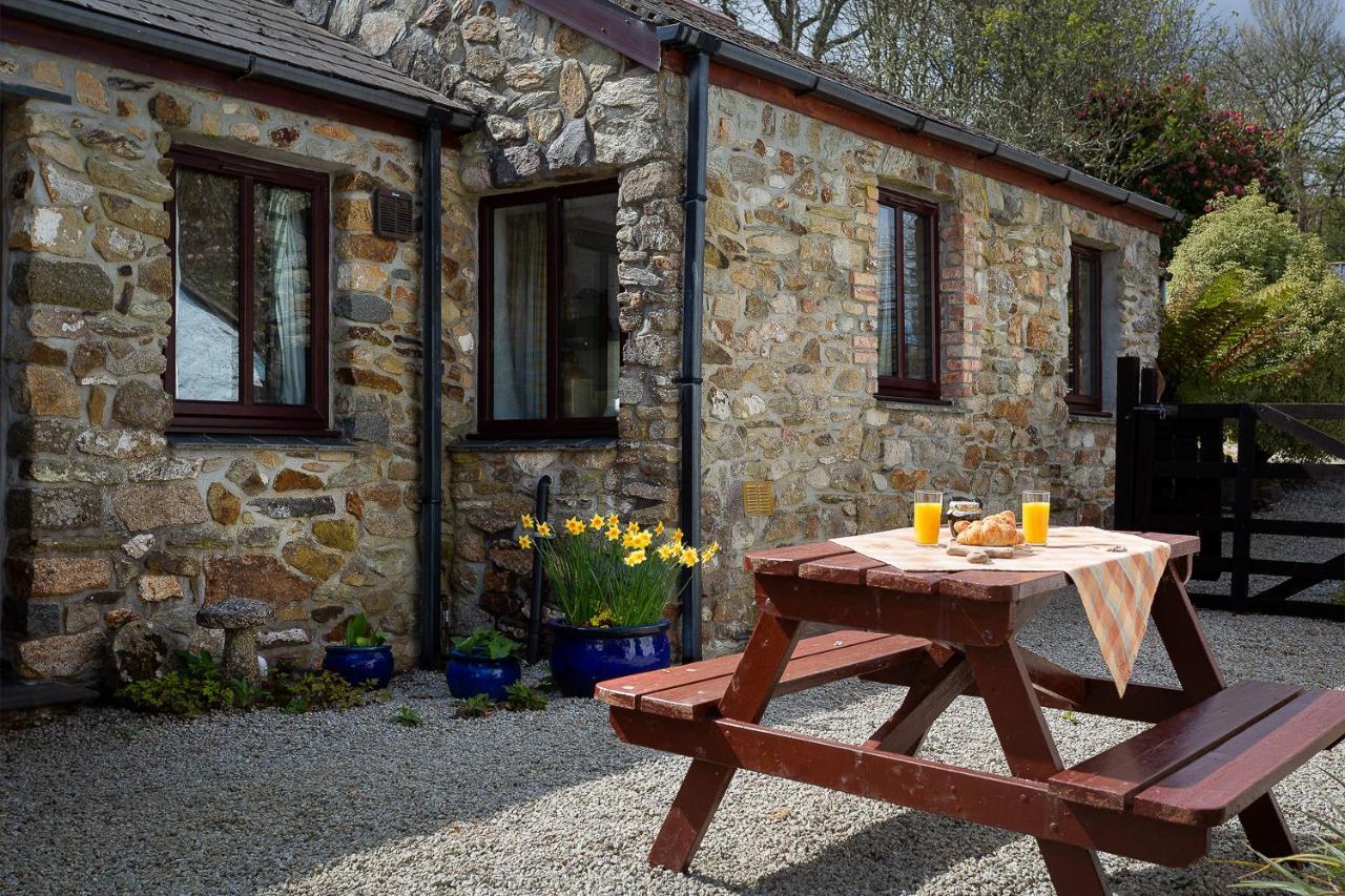 The Snug At Cornish Barn Holidays Truro Buitenkant foto